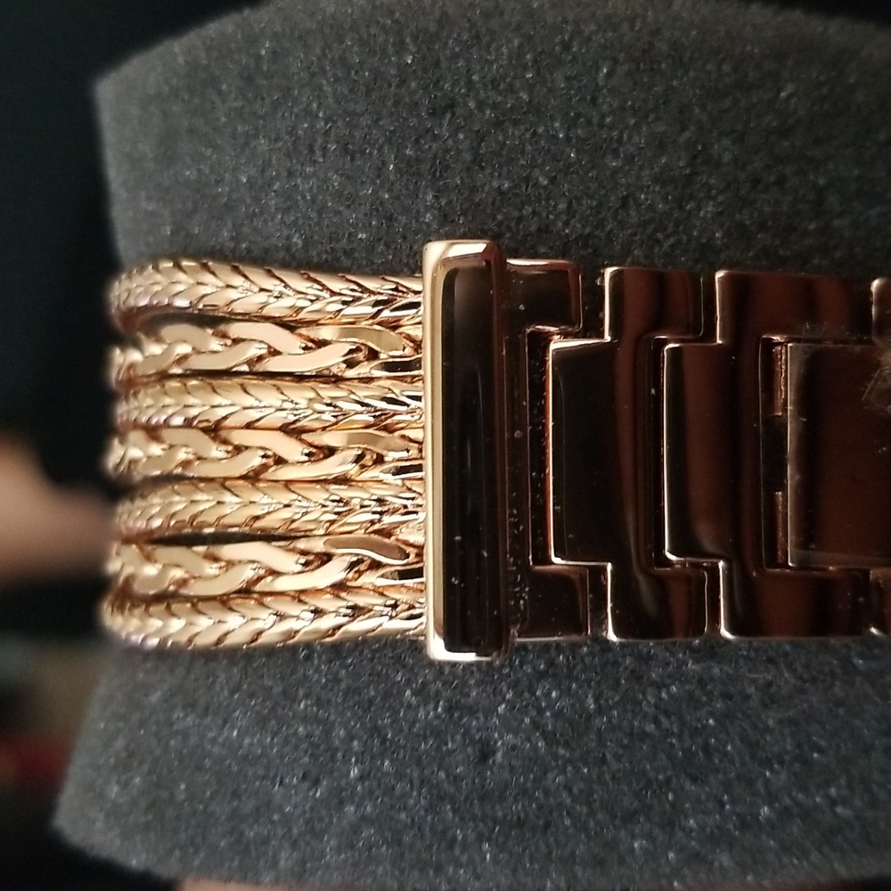 Watch - Picture 3 of 3